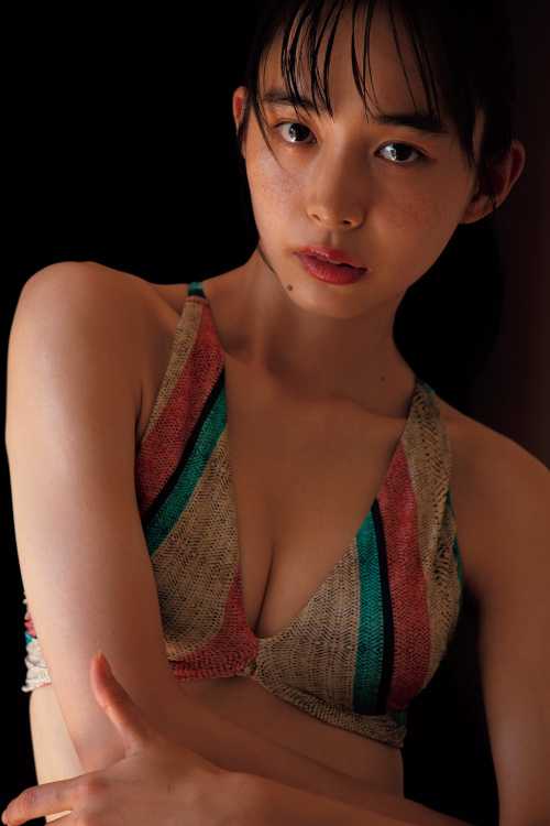 Hiroe Igeta 井桁弘恵, Weekly Playboy 2022 No.47 (週刊プレイボーイ 2022年47号)