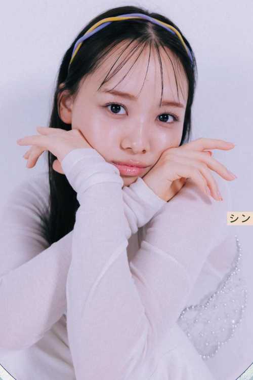 Hiyori Hamagishi 濱岸ひより, aR (アール) Magazine 2023.04