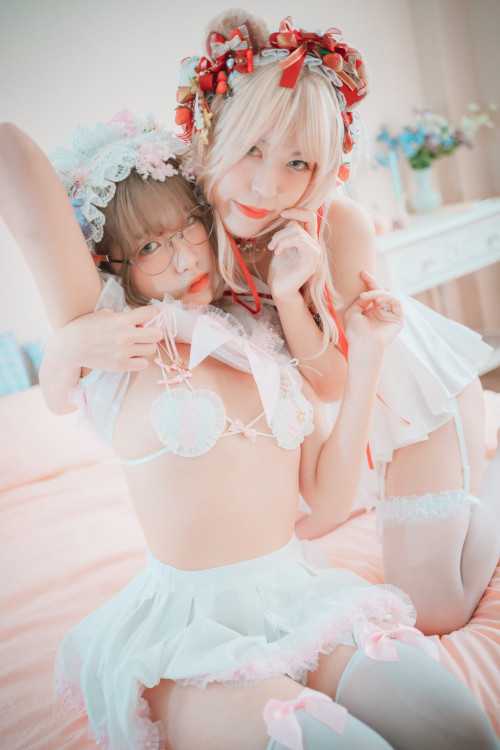 Leezy 이지, Patreon Secret Web April Set.04