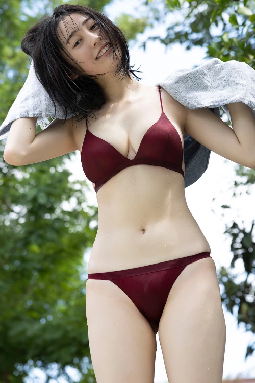 Miu Shirahama 白濱美兎, FLASHデジタル写真集 「ちょっぴりオトナ」 Set.01