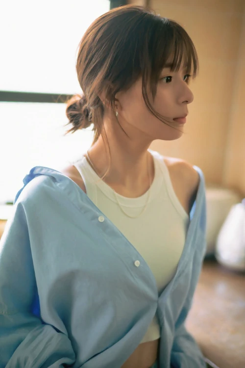 Kyoko Yoshine 芳根京子, Shonen Magazine 2025 No.50 (週刊少年マガジン 2025年50号)